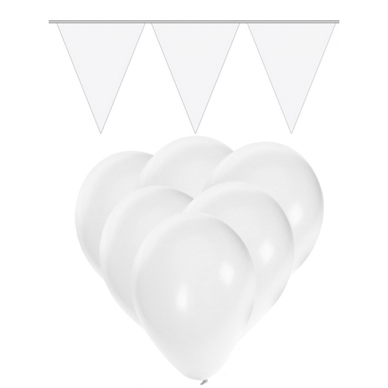 Decoratie wit 15 ballonnen met 2 vlaggenlijnen