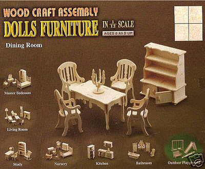 Poppenhuis meubels voor de eetkamer