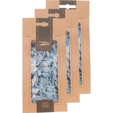 3x Bag with light blue woodchips 150 grams birth decorations