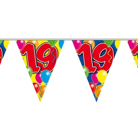 Verjaardag 19 jaar feest thema set 50x ballonnen en 2x leeftijd print vlaggenlijnen