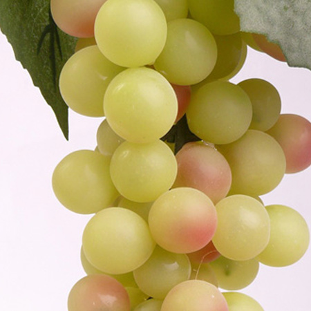 Witte druiven aan een tros 28 cm namaak fruit